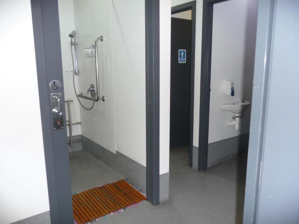 Mount Backpackers Hostel Mount Maunganui Bagian luar foto