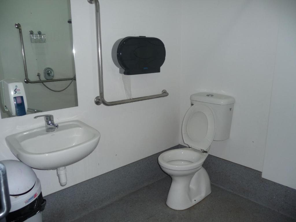Mount Backpackers Hostel Mount Maunganui Bagian luar foto